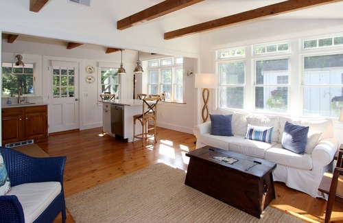 East Orleans Cabaña | East Orleans Cottage 3/10 mile to Nauset Beach