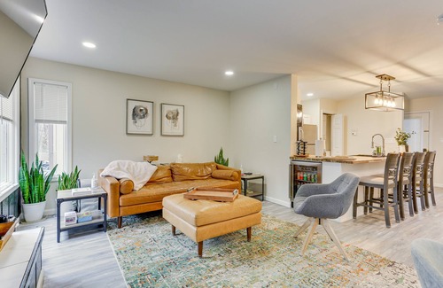 East Stroudsburg Casa | East Stroudsburg Townhouse < 1 Mi to Ski Area!