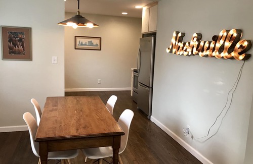 Inglewood Casa | East Village Escape - barrio moderno