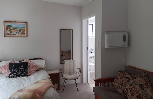 New Plymouth Apartamento | East Wing Studio