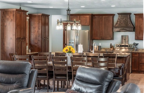 Zion National Park East Entrance Casa | East Zion Mesa Retreat| Luxury Meets Adventure