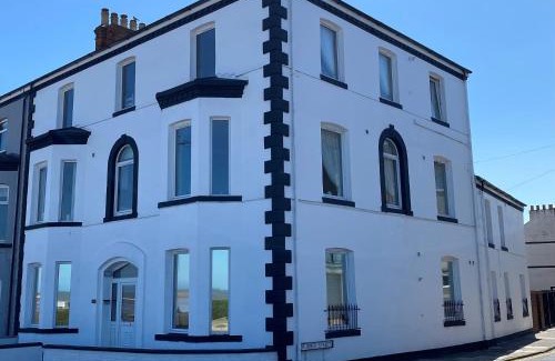 Cleethorpes Apartamento | Eastcliffe Penthouse, 2 beds & bathrooms with parking