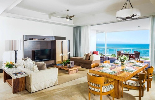 Las Jarretaderas Villa | AÑOS NUEVOS Jr. Vi; FEBRERO 1 BDRM LOFT!, PRIMAVERA 3 BDRM LOFT!, PASCUA 2 BDRM MV