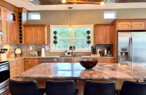 Hertford Otro | Waterfront Country Estate & Blueberry Farm-Mini Resort-Stunning Sunsets