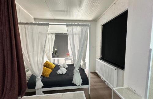 Tilburg Casa | Eastern