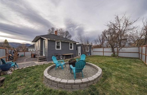 Livingston Casa | Eastside Bungalow Downtown · Charming in town pad to explore town & more