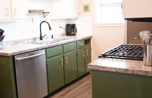 Johnston Terrace Apartamento | Eastside duplex. New reno, great for remote working.
