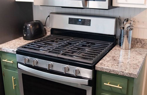 Johnston Terrace Apartamento | Eastside duplex. New reno, great for remote working.