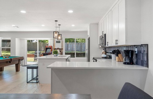 University Hills Casa | Eastside Mod Gem, Backyard Oasis w/Hot Tub