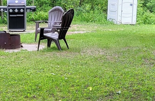 Central Huron Alquiler De RV | Eastside PondView Campsite