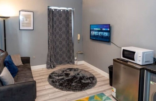 Hanham Apartamento | Eastville Superb Dwelling, sleeps up to 4 guests