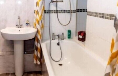 Hanham Apartamento | Eastville Superb Dwelling, sleeps up to 4 guests
