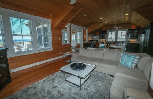 Southern Shores Casa | Relax and unwind from this 5BR home w/Private Pool & private walkway to beach!