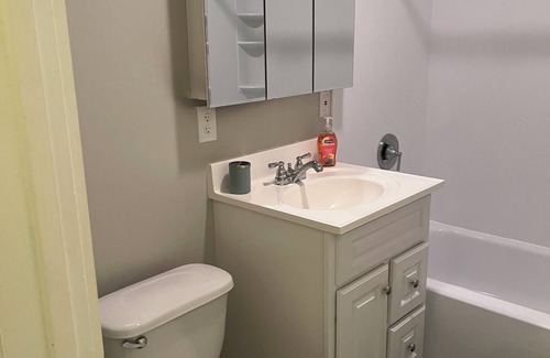 Syracuse Apartamento | Eastwood Hideaway- Peaceful upstairs unit in the heart of Syracuse