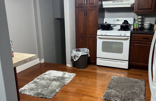 East York Casa | Eastwood House With Games Room & Parking
