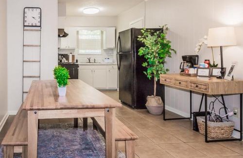 Little Rock Casa | Easy Access to Everything - The Westside Nest