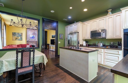 Germantown Casa | Easy access to Taylor Swift, Broadway, CMAs & more