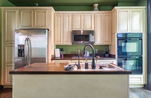 Germantown Casa | Easy access to Taylor Swift, Broadway, CMAs & more
