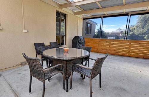 Eagle Point Casa | Easy access to the Gippsland Lakes and walking tracks