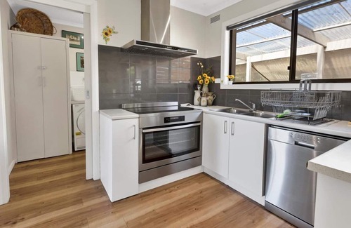 Eagle Point Casa | Easy access to the Gippsland Lakes and walking tracks