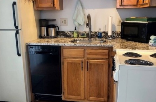 Portsmouth Apartamento | Easy get away! Easy downtown access in Portsmouth!