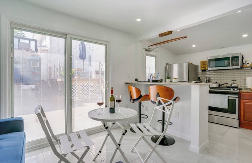 Hillside Apartamento | Easy NYC Access: Sleek Hillside Guest House