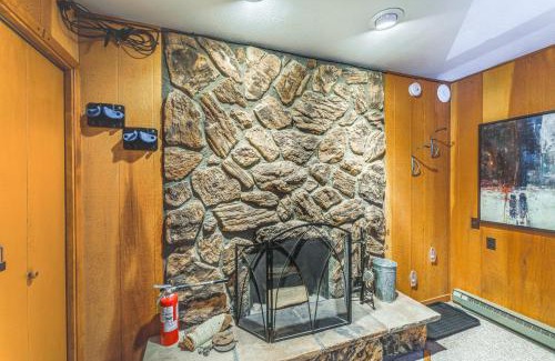 Angel Fire Apartamento | Easy Resort Access Angel Fire Adventure Condo!