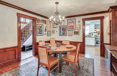 West Orange Casa | Easy Train Access to NYC! Elegant Family Retreat