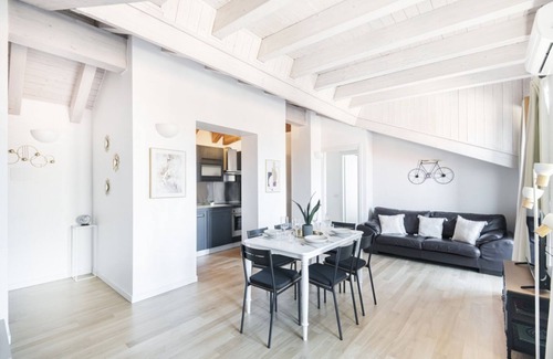 Ticinese Apartamento | Easylife - Jewel with balcony in Porta Ticinese