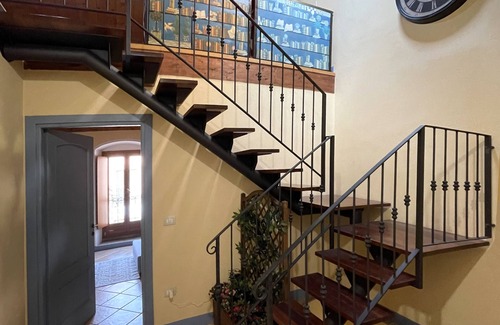 Bosa Historic Centre Casa | Eat, sleep, wander Bosa from a historic home in convenient location