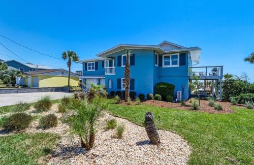 Fernandina Beach Casa | Ebb Tide Cottage - Beachfront - Huge Oceanfront Deck - Hot Tub
