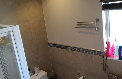 Kempton Park Apartamento | Ebbe Street - 2 camas cerca del aeropuerto OR Tambo