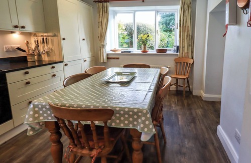 Windermere Cabaña | ECCLERIGG OLD FARM, pet friendly, with open fire in Ambleside