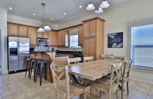 Kiska Beach Casa | ECDI | PCB Near 30-A 5 BR 4 BA Pool Hot Tub May & Fall Deals Age 21 & Pets OK