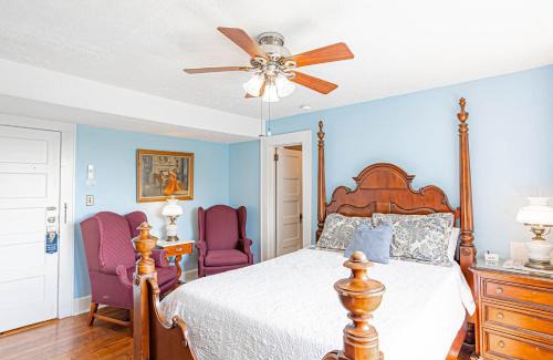 Laurel Park Cama Y Desayuno | Echo Mountain Inn