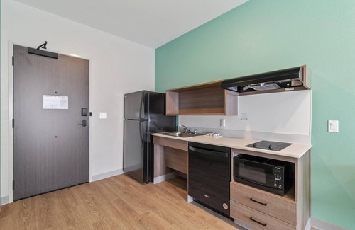 Katy Hotel | ECHO Suites Extended Stay by Wyndham Houston Katy West