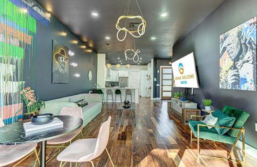 MLK Casa | Eclectic 6 BDR for Family of 20 Mins to 6th St & DT