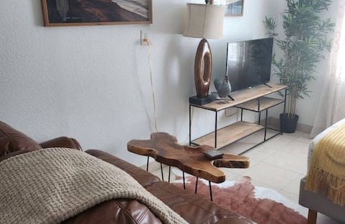 East Ybor Apartamento | Eclectic Boho Micro Suite. Steps from 7th Ave #1