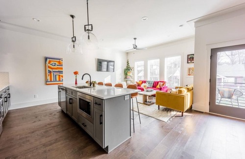 Eastwood Apartamento | Charming 4 BR/4 BA East Nashville Escape - Broadway is Waiting!