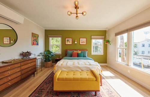 Santa Barbara Beach Apartamento | Eclectic Funk Zone Adjacent Apartment!