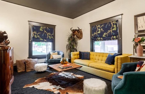 Rosedale Casa | Eclectic Home Stunning/Stylish in Downtown KC