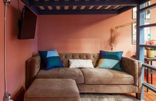 Rosedale Casa | Eclectic Home Stunning/Stylish in Downtown KC