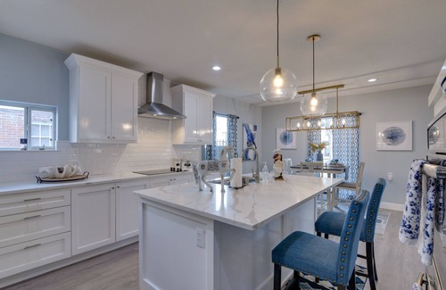 Riverside Terrace Casa | Eclectic Houston Home w/ Pool Table, 5 Mi to Dtwn