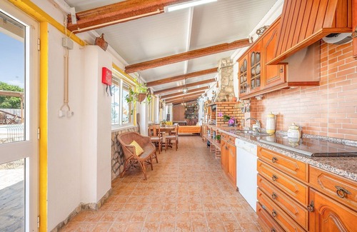 Arruda dos Vinhos Apartamento | Oasis ecléctico con encanto junto a la piscina en Arranhó