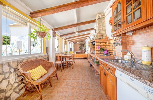 Arruda dos Vinhos Apartamento | Oasis ecléctico con encanto junto a la piscina en Arranhó