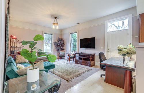 Alkali Flat Casa | Eclectic Sacramento Home about Half Mi to Downtown!