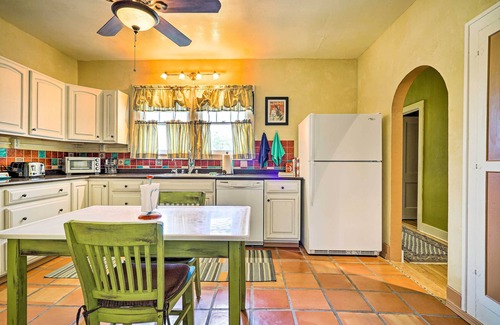 Truth or Consequences Cabaña | Eclectic Home: Walk to Town & Bath District!