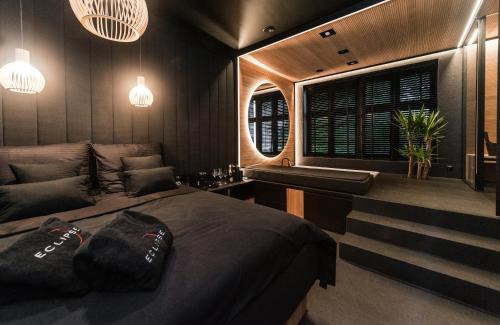 Bielsko-Biala Apartamento | Eclipse Gold Room