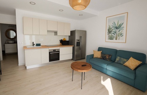 Puerto del Rosario Apartamento | ECO Apart confortable La Orquídea. Con terraza, jardín y jacuzzi en Green Dharma