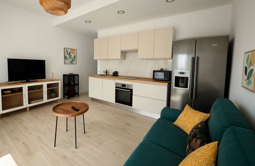 Puerto del Rosario Apartamento | ECO Apart confortable La Orquídea. Con terraza, jardín y jacuzzi en Green Dharma